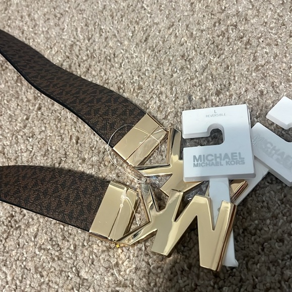 Michael Kors Belt - Picture 5 of 6